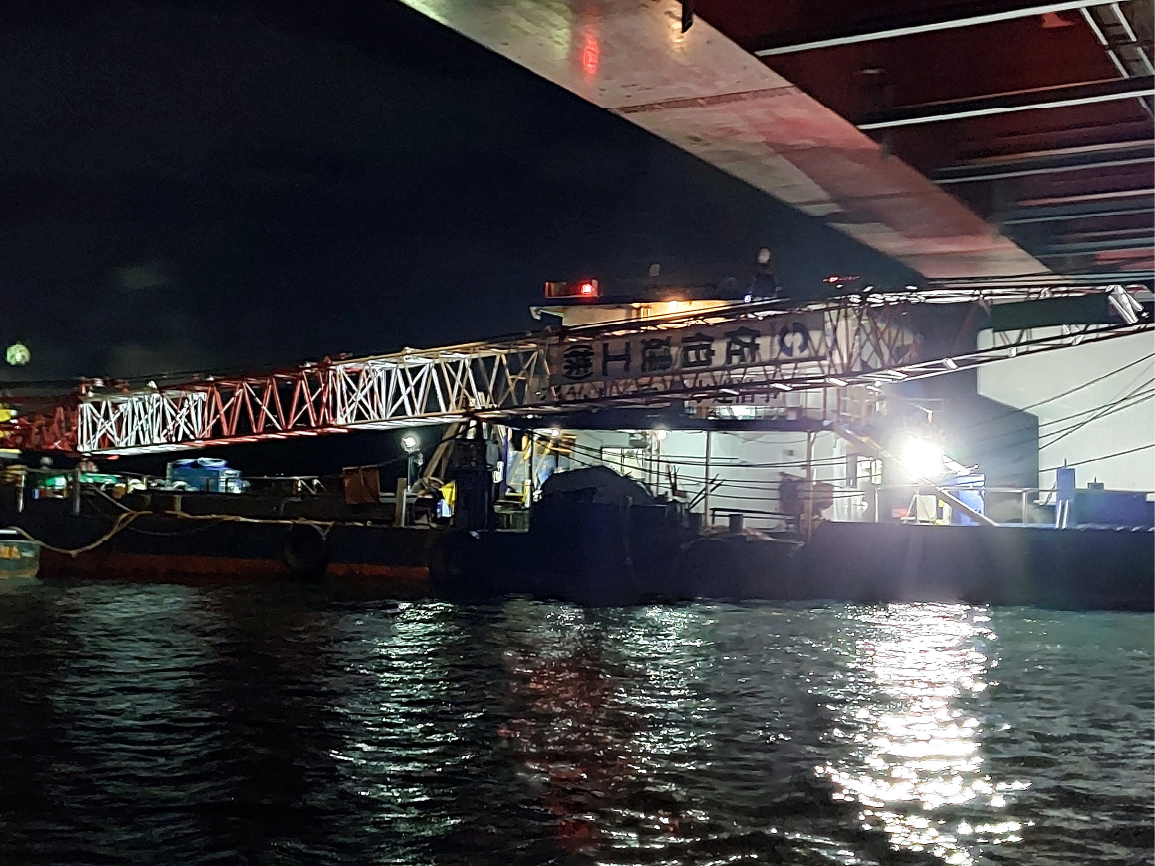 河川航行工事２（大在大橋下）