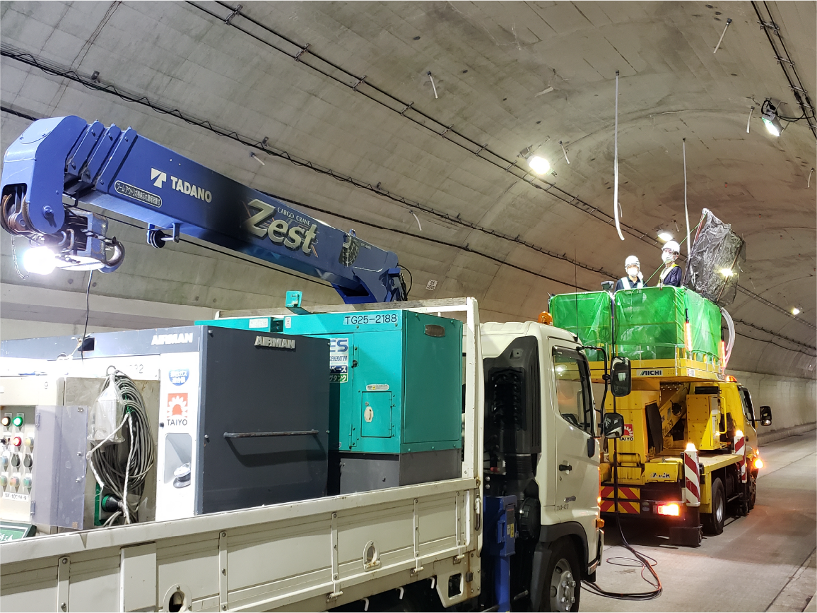 トンネル補修工事 (2)